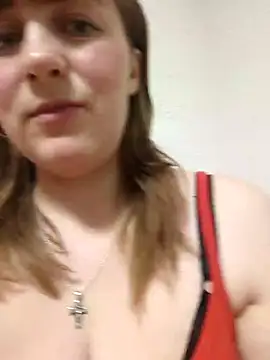 Snapshot of AdaGold612 chatting on February 25, 2026, 8:40 pm AdaGold612 online show from February 25, 2026, 8:40 pm