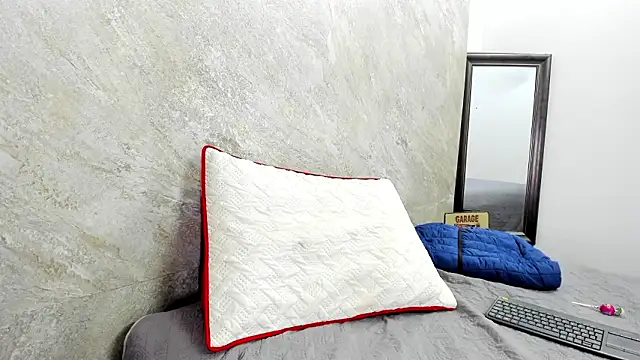 Mick-lollipop online show from February 28, 2026, 7:48 pm