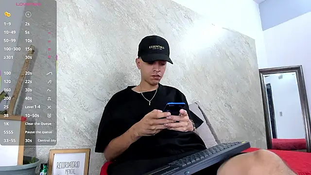 Mick-lollipop online show from March 17, 2026, 8:01 pm