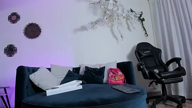 Madisson Edwards online show from March 11, 2026, 1:39 pm