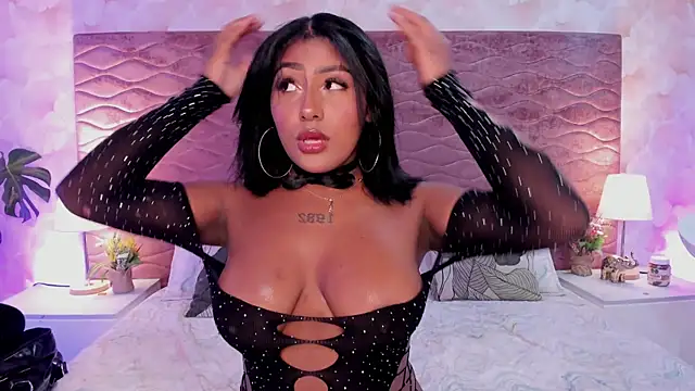Snapshot of Emma_Dancer chatting on May 28, 2026, 1:30 pm Emma Dancer online show from May 28, 2026, 1:30 pm