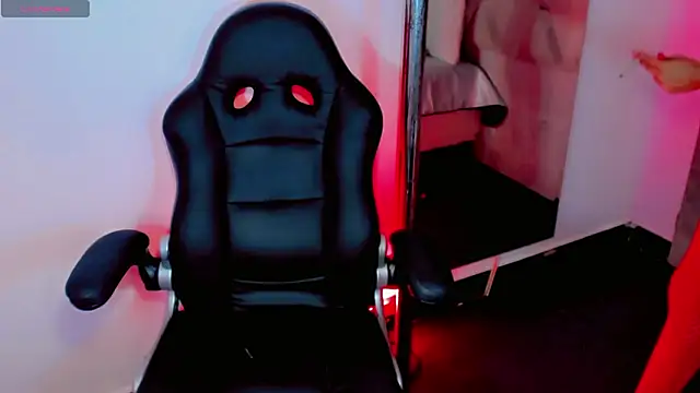 Daniiela Ember online show from March 27, 2026, 11:43 am