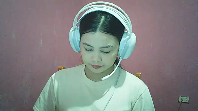 DessertFlower online show from May 21, 2026, 4:08 am