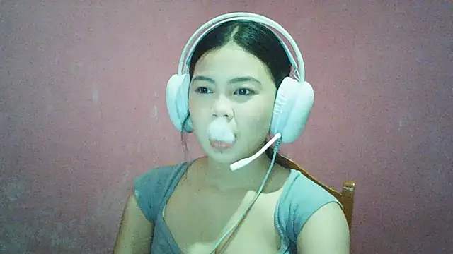 DessertFlower online show from June 3, 2026, 3:31 am