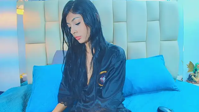 Lana Sliim online show from March 12, 2026, 12:11 pm