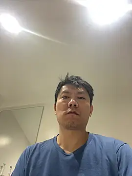 Snapshot of HINKK chatting on April 14, 2026, 3:45 am HINKK online show from April 14, 2026, 3:45 am