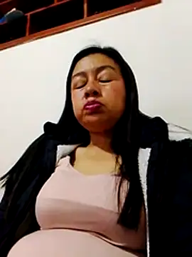 Samanta gonzales online show from February 25, 2026, 6:17 pm