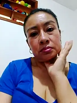 Samanta gonzales online show from February 27, 2026, 2:22 am