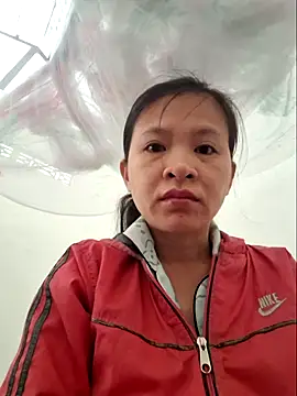 kieuqueen92 online show from February 22, 2026, 12:45 am