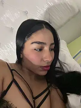 Linarodri online show from May 22, 2026, 5:03 am