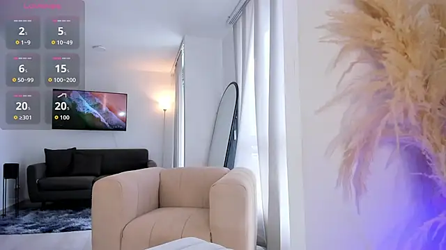 sofiawiliams online show from April 1, 2026, 12:17 pm