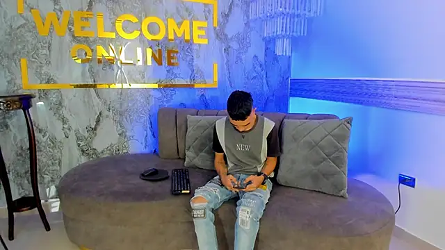 Emmastee online show from March 3, 2026, 3:51 pm