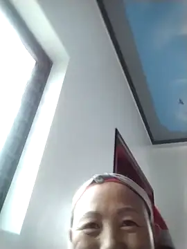 TiffinyDi online show from February 20, 2026, 5:48 am