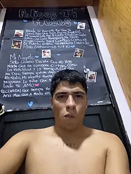 Snapshot of laparejita0410 chatting on February 28, 2026, 12:00 am laparejita0410 online show from February 28, 2026, 12:00 am