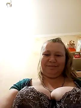 Snapshot of KiraStanton chatting on April 24, 2026, 5:15 pm KiraStanton online show from April 24, 2026, 5:15 pm