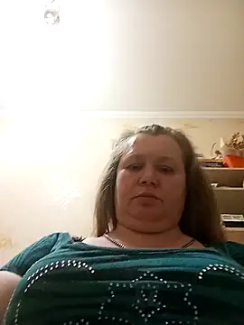 Snapshot of KiraStanton chatting on May 8, 2026, 11:43 pm KiraStanton online show from May 8, 2026, 11:43 pm