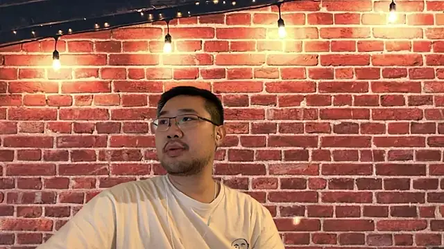 Snapshot of jasonryu2025 chatting on February 24, 2026, 5:44 pm jasonryu2025 online show from February 24, 2026, 5:44 pm