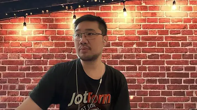 Snapshot of jasonryu2025 chatting on February 26, 2026, 10:03 am jasonryu2025 online show from February 26, 2026, 10:03 am