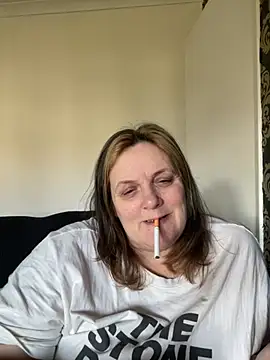 Busty-GilfQuinn online show from February 22, 2026, 10:36 am