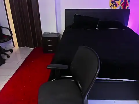 ginebrapurple online show from March 15, 2026, 6:03 pm