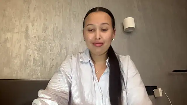 Dana 005 online show from March 25, 2026, 8:15 pm