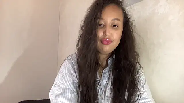 Dana 005 online show from July 22, 2026, 7:16 pm