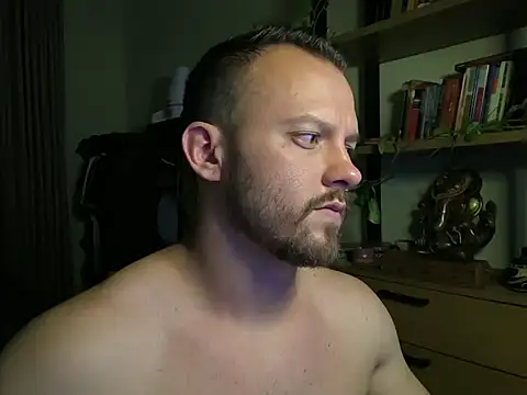 Snapshot of amanteloiro chatting on May 28, 2026, 9:56 pm amanteloiro online show from May 28, 2026, 9:56 pm