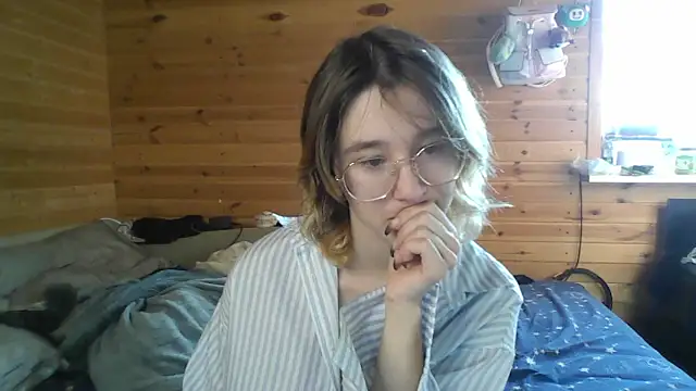Snapshot of Silva-Tailll chatting on June 3, 2026, 3:17 pm Silva-Tailll online show from June 3, 2026, 3:17 pm