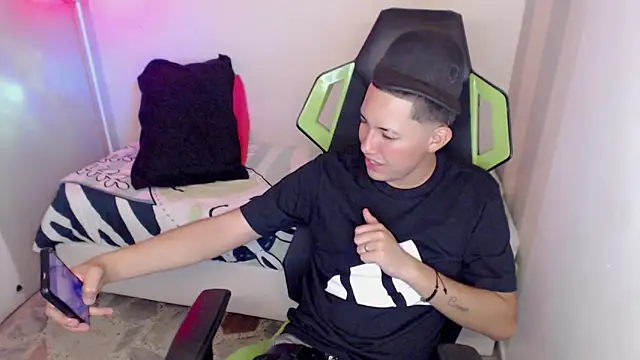 Street poemm  online show from March 7, 2026, 10:07 pm