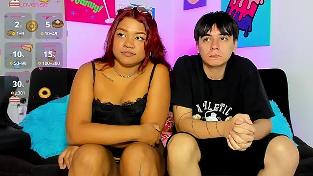 Snapshot of AZABACHEEE chatting on February 28, 2026, 12:11 am AZABACHEEE online show from February 28, 2026, 12:11 am