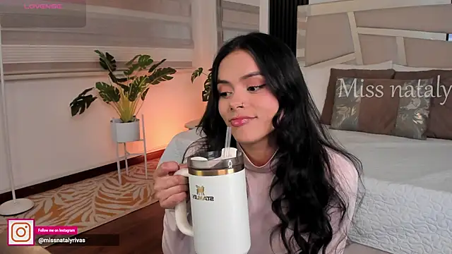 missnataly online show from March 31, 2026, 10:43 pm