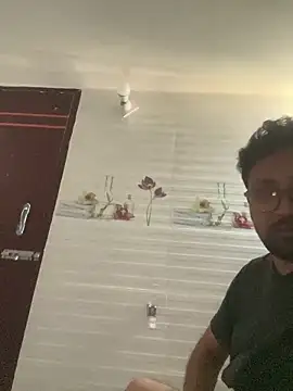 Snapshot of SteamyWave37 chatting on February 21, 2026, 7:53 am SteamyWave37 online show from February 21, 2026, 7:53 am