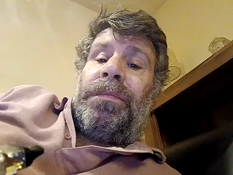 Snapshot of stud2512 chatting on February 24, 2026, 8:51 pm stud2512 online show from February 24, 2026, 8:51 pm