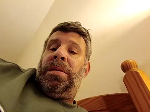 stud2512 online show from April 9, 2026, 8:36 pm