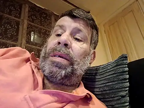 Snapshot of stud2512 chatting on April 17, 2026, 9:51 pm stud2512 online show from April 17, 2026, 9:51 pm