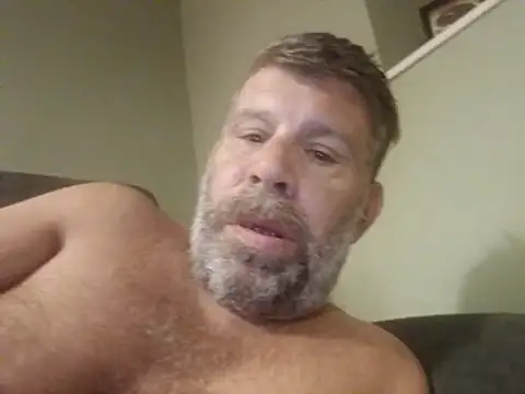 Snapshot of stud2512 chatting on May 19, 2026, 8:59 pm stud2512 online show from May 19, 2026, 8:59 pm