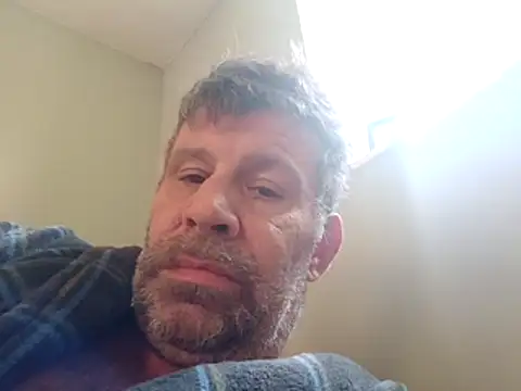 Snapshot of stud2512 chatting on June 10, 2026, 7:51 am stud2512 online show from June 10, 2026, 7:51 am