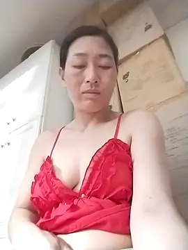 lris-Beauty77 online show from April 18, 2026, 8:20 pm