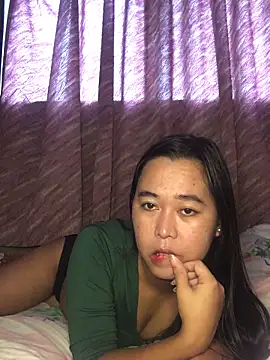 Snapshot of Tairakim chatting on February 23, 2026, 2:42 am Tairakim online show from February 23, 2026, 2:42 am