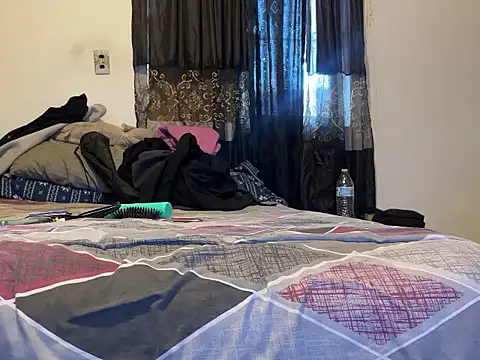 enimanocturno online show from February 22, 2026, 12:01 am