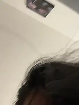 Snapshot of ISLONDRY chatting on February 21, 2026, 6:09 pm ISLONDRY online show from February 21, 2026, 6:09 pm