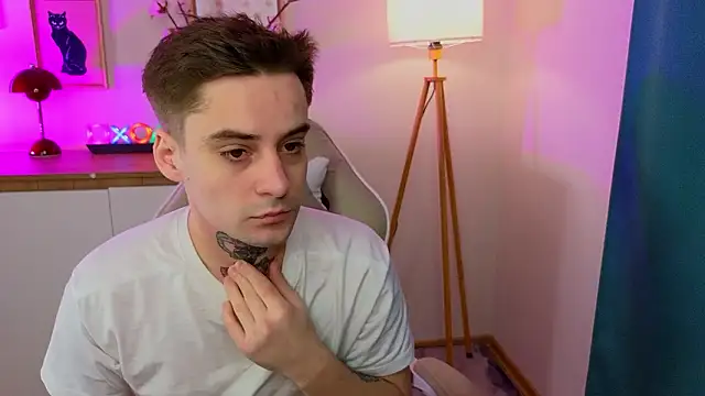 Snapshot of drillfilow chatting on March 4, 2026, 10:05 pm drillfilow online show from March 4, 2026, 10:05 pm