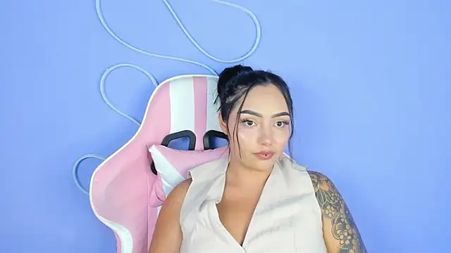 NinaAngel6 online show from May 28, 2026, 4:21 am