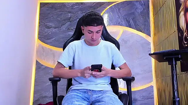 Snapshot of Matheus_Ic_ chatting on February 26, 2026, 7:24 pm Matheus Ic online show from February 26, 2026, 7:24 pm