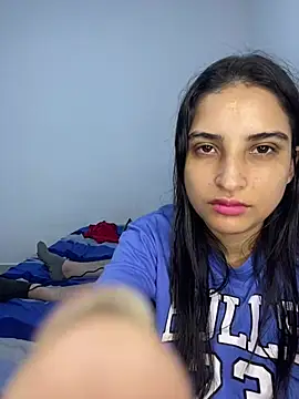 Snapshot of Beauty-and-the-beast- chatting on June 6, 2026, 10:47 pm Beauty-and-the-beast- online show from June 6, 2026, 10:47 pm