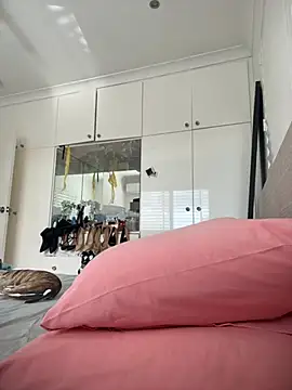 touchmybodybaby online show from February 24, 2026, 9:46 pm