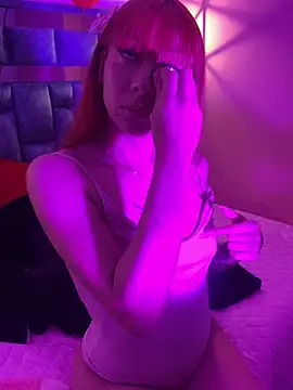 Snapshot of Elaaa_pink21 chatting on February 25, 2026, 1:04 am Elaaa pink21 online show from February 25, 2026, 1:04 am