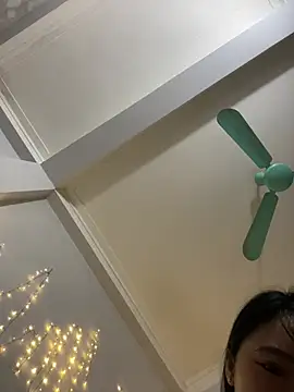 Snapshot of Vetuner_sexy chatting on February 22, 2026, 2:04 pm Vetuner sexy online show from February 22, 2026, 2:04 pm