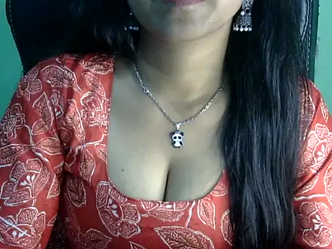 cute momo love online show from March 29, 2026, 5:07 am