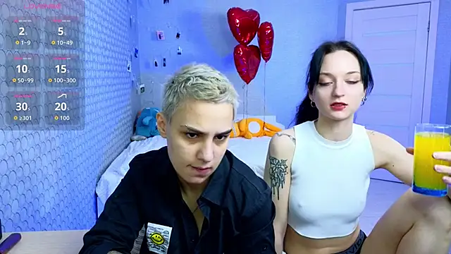 Snapshot of LuxuryLoverss chatting on February 27, 2026, 10:59 am LuxuryLoverss online show from February 27, 2026, 10:59 am